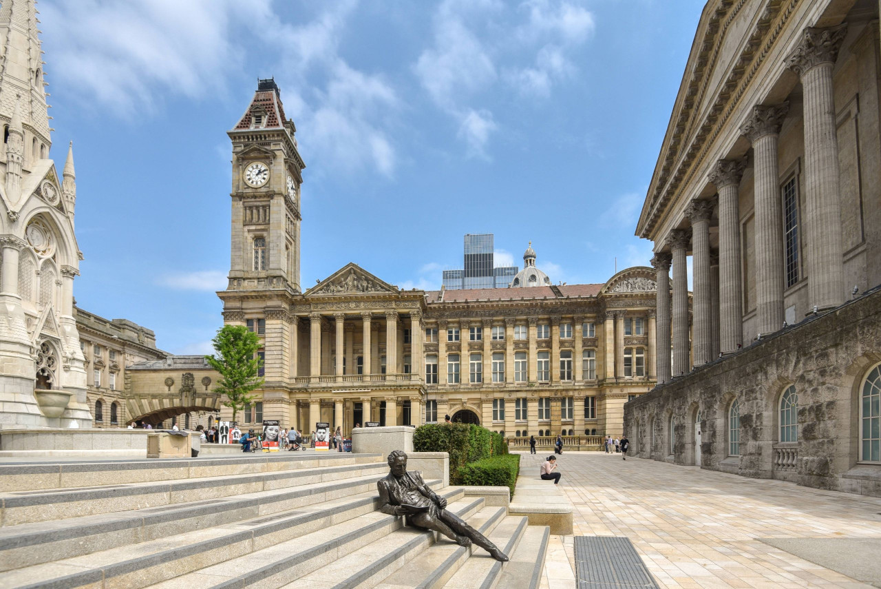 Visit the Birmingham Museum and Art Gallery