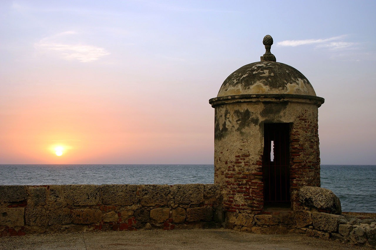 Watch the sunset from the top of La Popa Hill