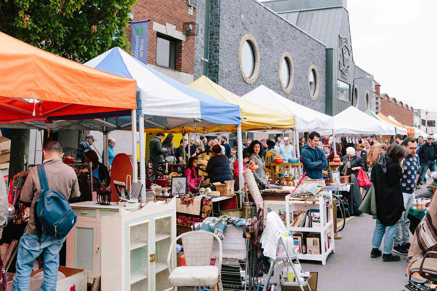 Explore the Dublin Flea Market