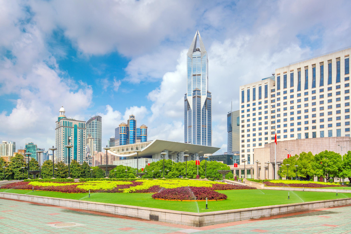 Walk around People’s Square